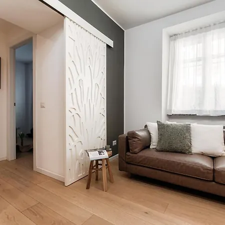 Rafael - By Myhomeincomo