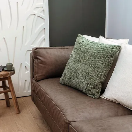 Rafael - By Myhomeincomo Como