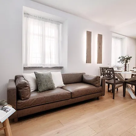 Rafael - By Myhomeincomo Apartman Como