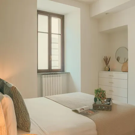 Apartment Rafael - By Myhomeincomo *