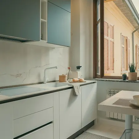 Rafael - By Myhomeincomo Apartmán *