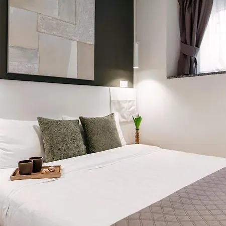 Rafael - By Myhomeincomo * Como