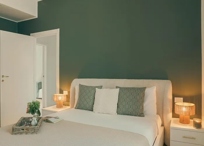 Apartment Rafael - By Myhomeincomo Como