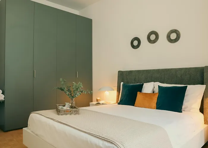 Rafael - By Myhomeincomo