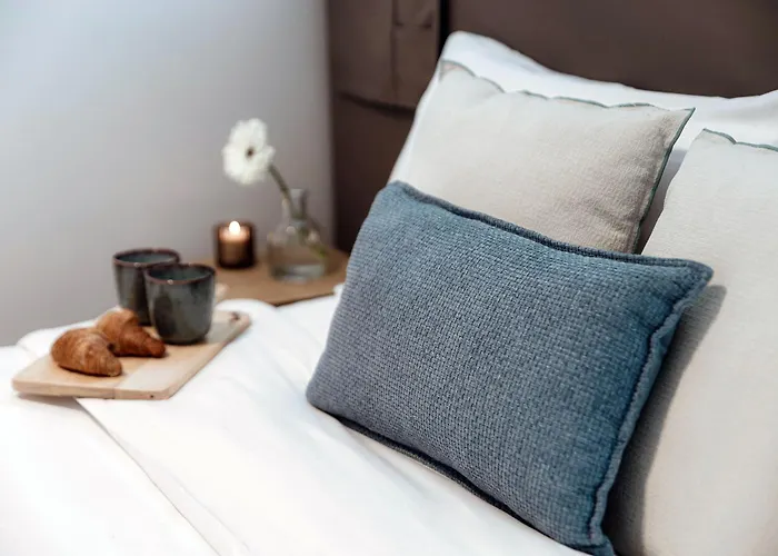 Rafael - By Myhomeincomo