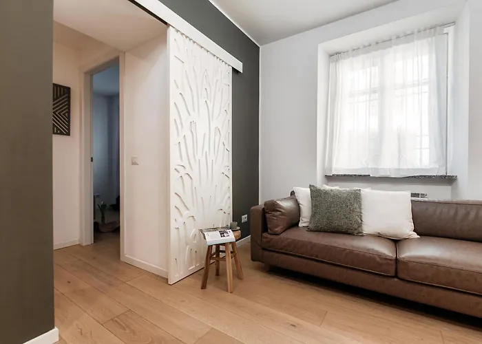 Rafael - By Myhomeincomo