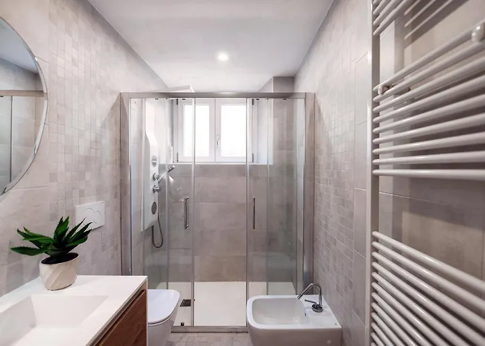 Apartment Rafael - By Myhomeincomo Como