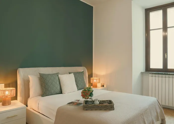 Rafael - By Myhomeincomo * Como